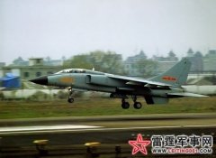 歼轰-7A”飞豹”战斗轰炸机